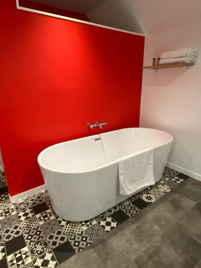 Bed and Breakfast Aux Charmes Isques Exterior foto